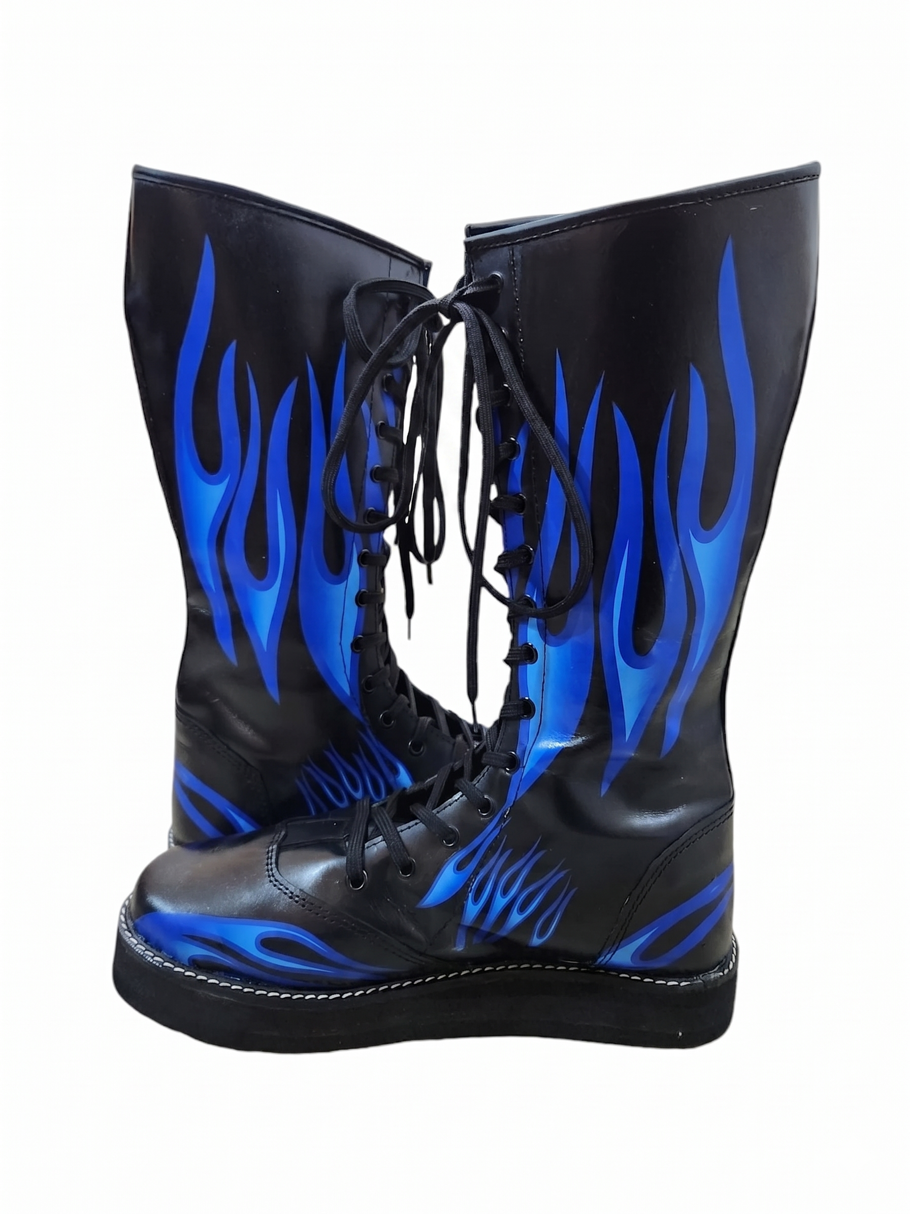 Unisex black and electric blue flame print professional wrestling boots with white contrast stitched platform sole on white background