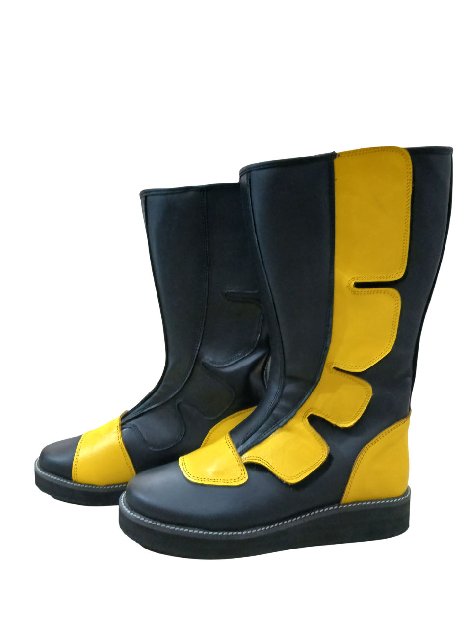 Knee-high unisex wrestling footwear with flat athletic sole